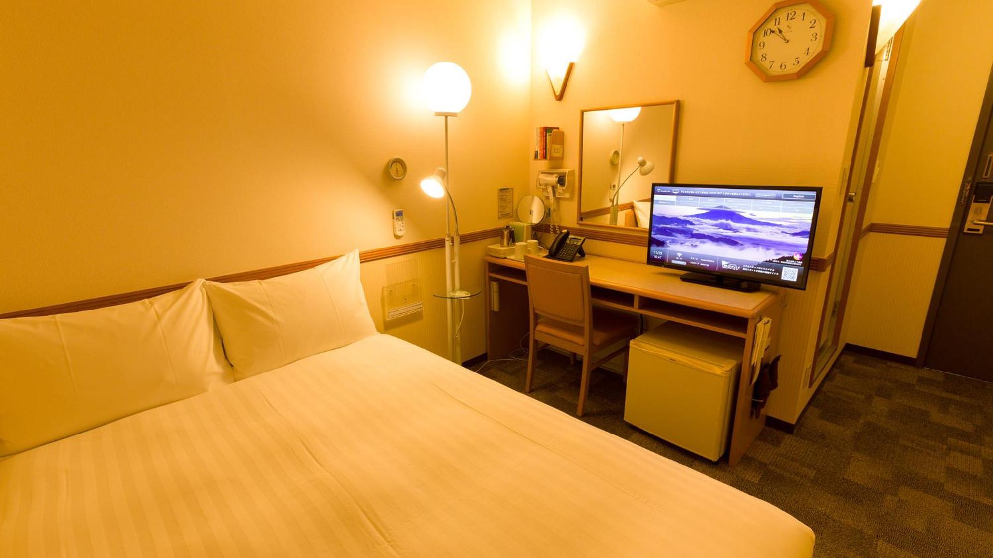 Toyoko Inn Okinawa Naha Asahibashi Ekimae Habitación foto