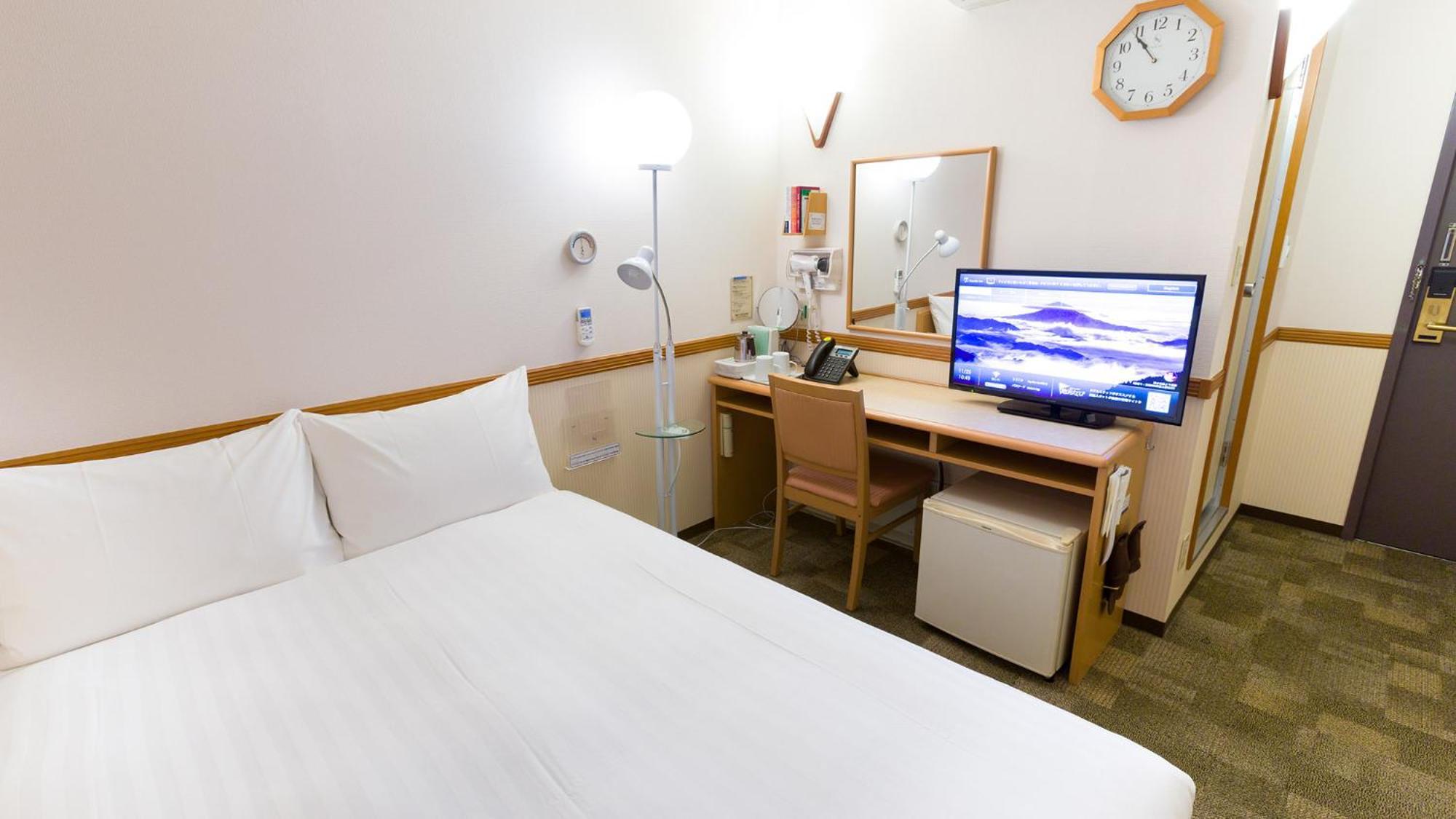 Toyoko Inn Okinawa Naha Asahibashi Ekimae Habitación foto